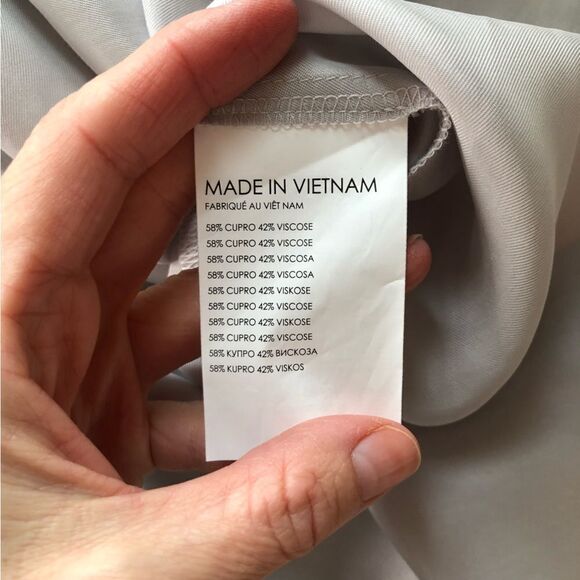 Club Monaco Dropped Shoulder Long Sleeve High Low Flowy Two Button Top Size L - Picture 10 of 11